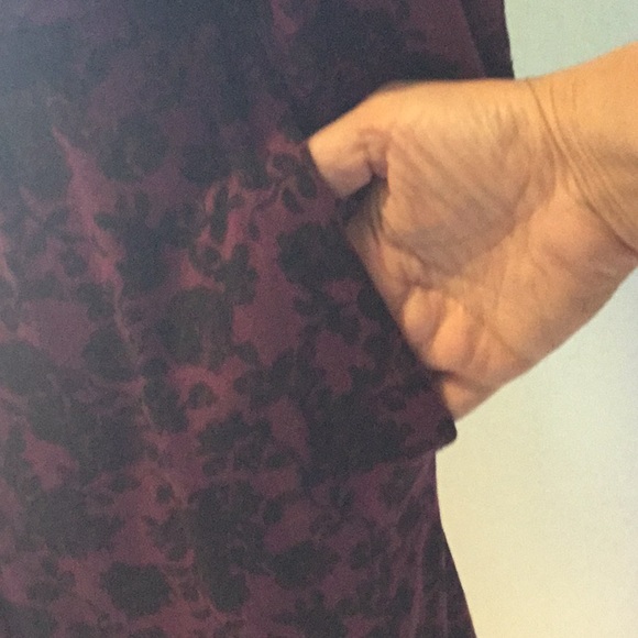 La Vie En Rose, Purple Robe - Picture 4 of 9